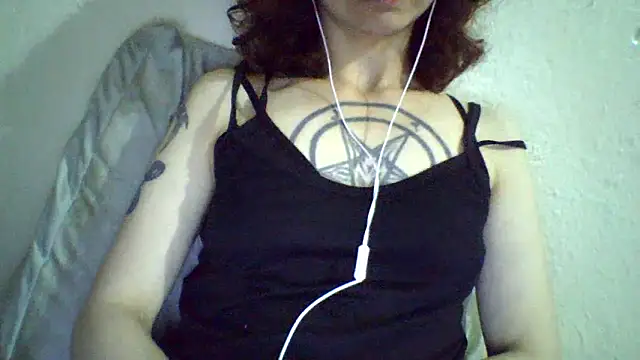 CELEna098rs707 - Live Cam