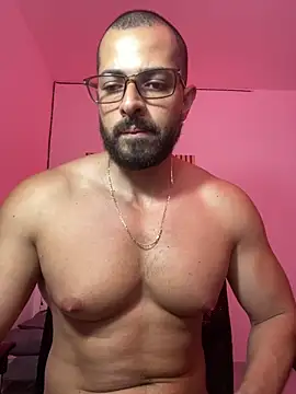 magnumchris - Magnumchris's free webcam - UK Sex Cams