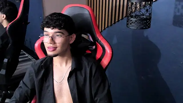 tysonlara - TysonLara's free webcam - UK Sex Cams