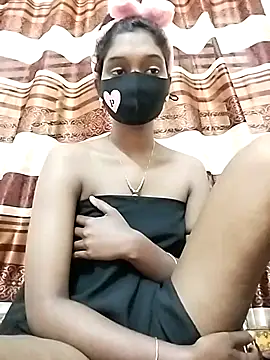 urmi-2 (F young) - 🫦🫦🫦 nude dans 🦸🦸🦸🦸