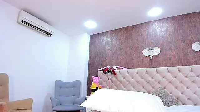 DaimondJohnson webcam