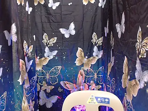 Urseductive_mariellover69 webcam