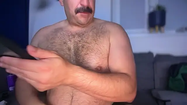 CloudyMuscleBeefy webcam