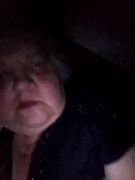 HapinessLovee webcam