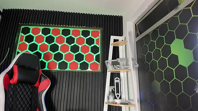 Cristopher_Wild webcam