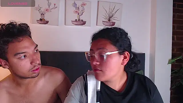 naughtycouplex_ webcam