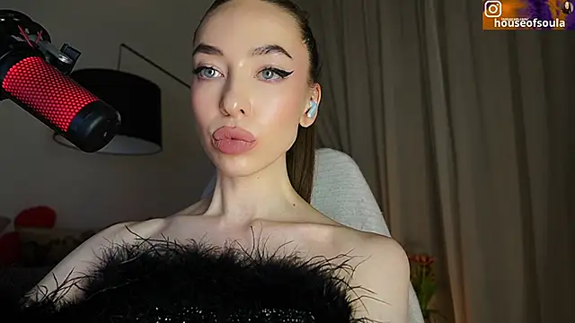 supreme_dominatrix webcam