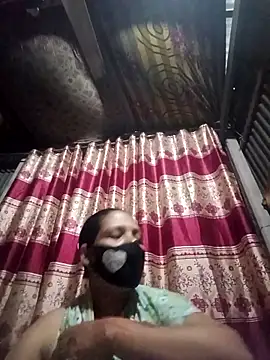 Webcam Model (Ripa-) is live