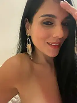 miaswwe - Miaswwe's free webcam - UK Sex Cams