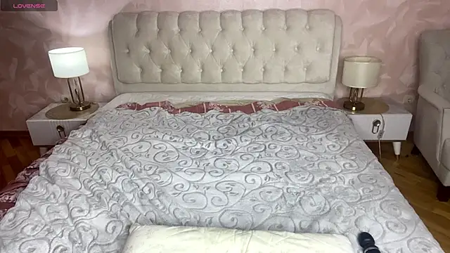 LenitaTumblin webcam