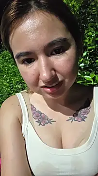 pinkie_princes (F young) - Risky dildo in pussy