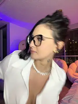 Webcam Model (GabyMejiaa)  is live.Free join now!