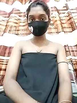 urmi-2 - Urmi-2's free webcam - UK Sex Cams