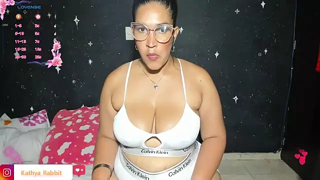 Ivy_horse_ live sex cam