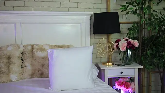 EmillyBronte live sex cam