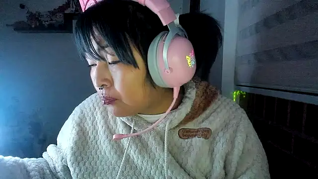 shaddycute_ - Shaddycute_'s free webcam - UK Sex Cams