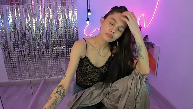 chloesunny - ChloeSunny's free webcam - UK Sex Cams