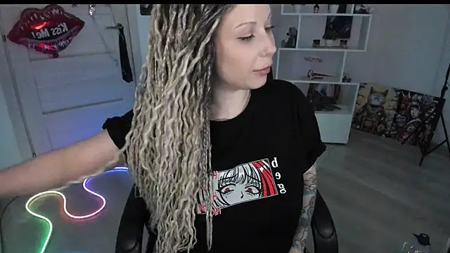 HoneySallyMoore webcam