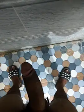 bold_guy_1234 webcam