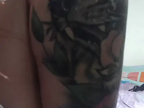 chrissandkarim - ChrissAndKarim's free webcam - UK Sex Cams