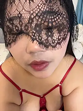 美女Amiehuahua在线直播