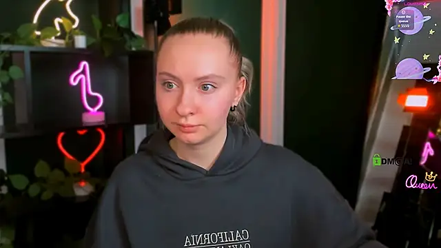 mila_glow1 (F teen) - show boobs