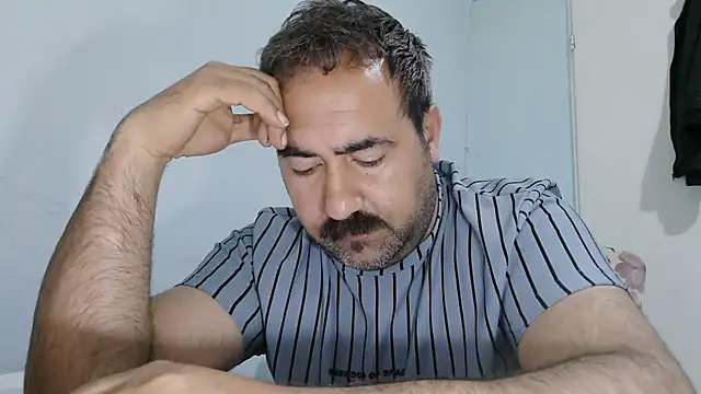 mio_jaks (Ask my age) - Does anyone want sperm? :wanker: