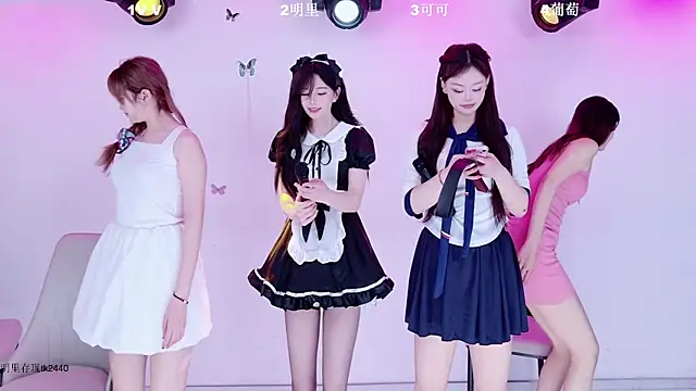 美女LOVE-018在线直播