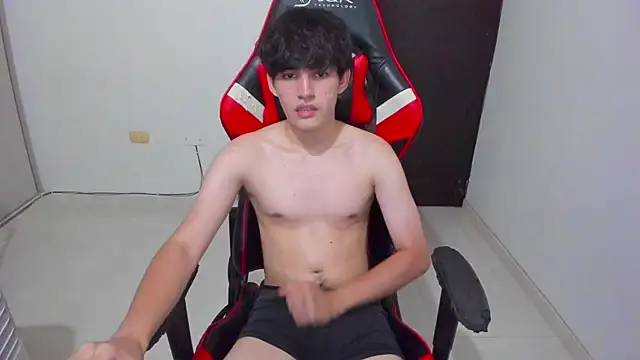 eren_188 - Eren_188's free webcam - UK Sex Cams