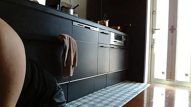 家事中ッ♡邪魔してね♡笑