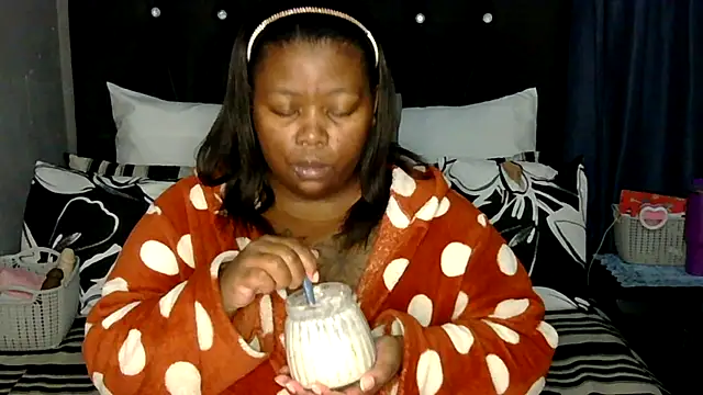 caramelbooty69 webcam