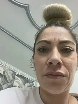 viktoria_davis_ webcam