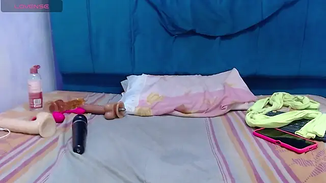 andrea_lopeez webcam