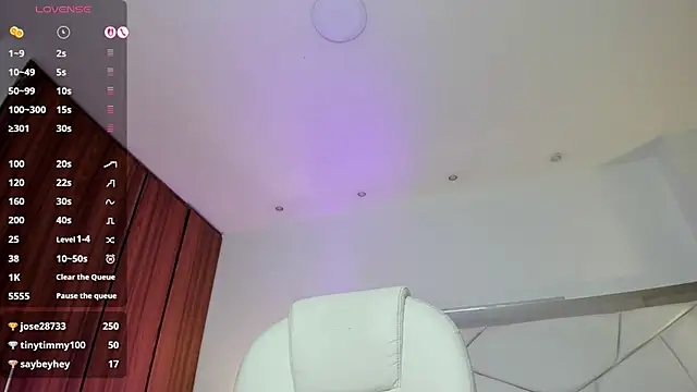 Natasha_Kiim_ webcam