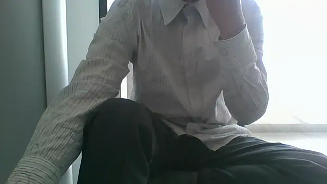 nole_china7 (Ask my age) - talk / fun / cum