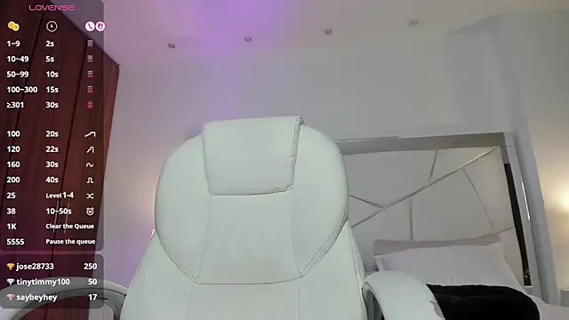 Natasha_Kiim_ webcam