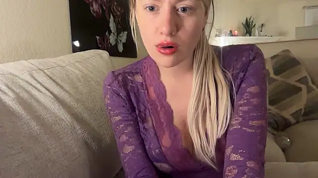 blondebunny999_999 webcam