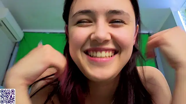 VerlieChahal - Live Cam