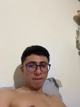 CamiRojas_boy webcam