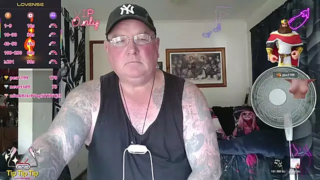 kinkyblueyes69 - KINKYBLUEYES69's free webcam - UK Sex Cams