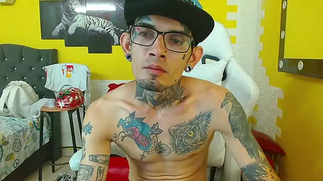 Boy_tatto77 webcam