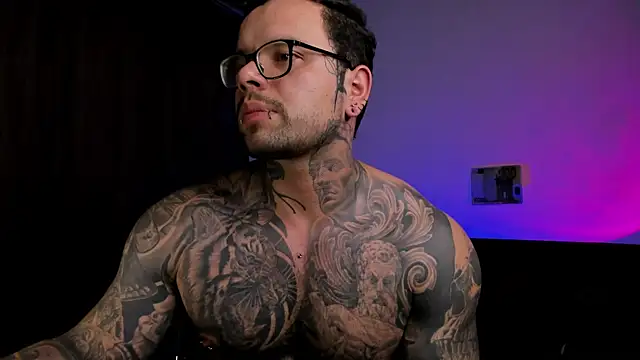 natevillage - Natevillage's free webcam - UK Sex Cams