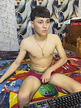 artursmith (M twink) - show cum