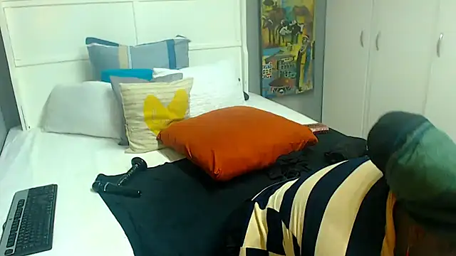 Brunettedevon33 webcam