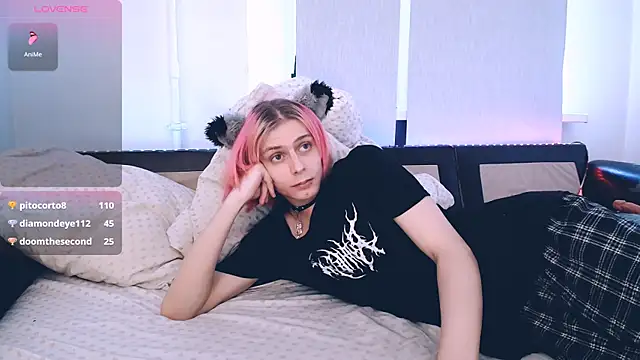 Littlepinkcat webcam