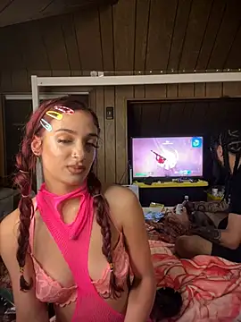 heluvsbabii live sex cam