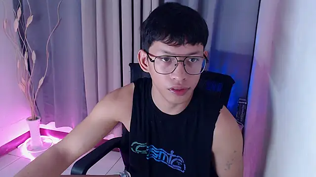 pinkcock_froi2305 (M young) - public cum show