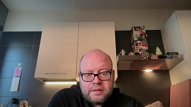 theitalianbear live sex cam