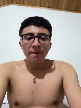 CamiRojas_boy webcam