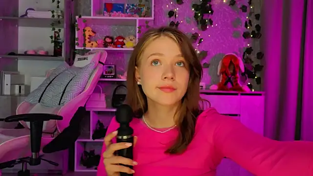 luna_cross - Luna_cross's free webcam - UK Sex Cams